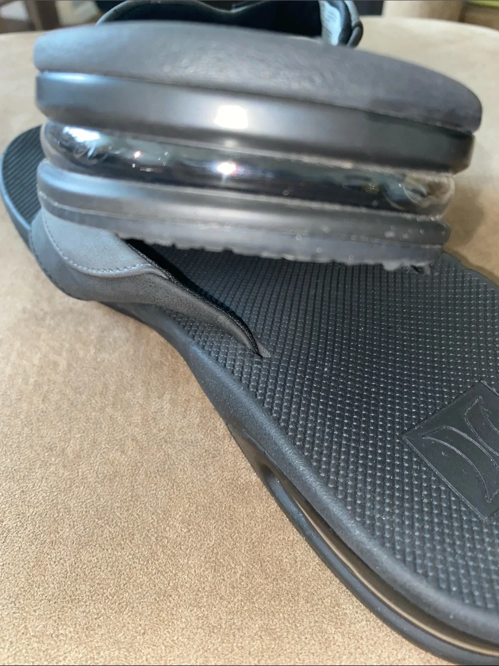 Hurley Men’s Black/Gray Flip Flop Sandals